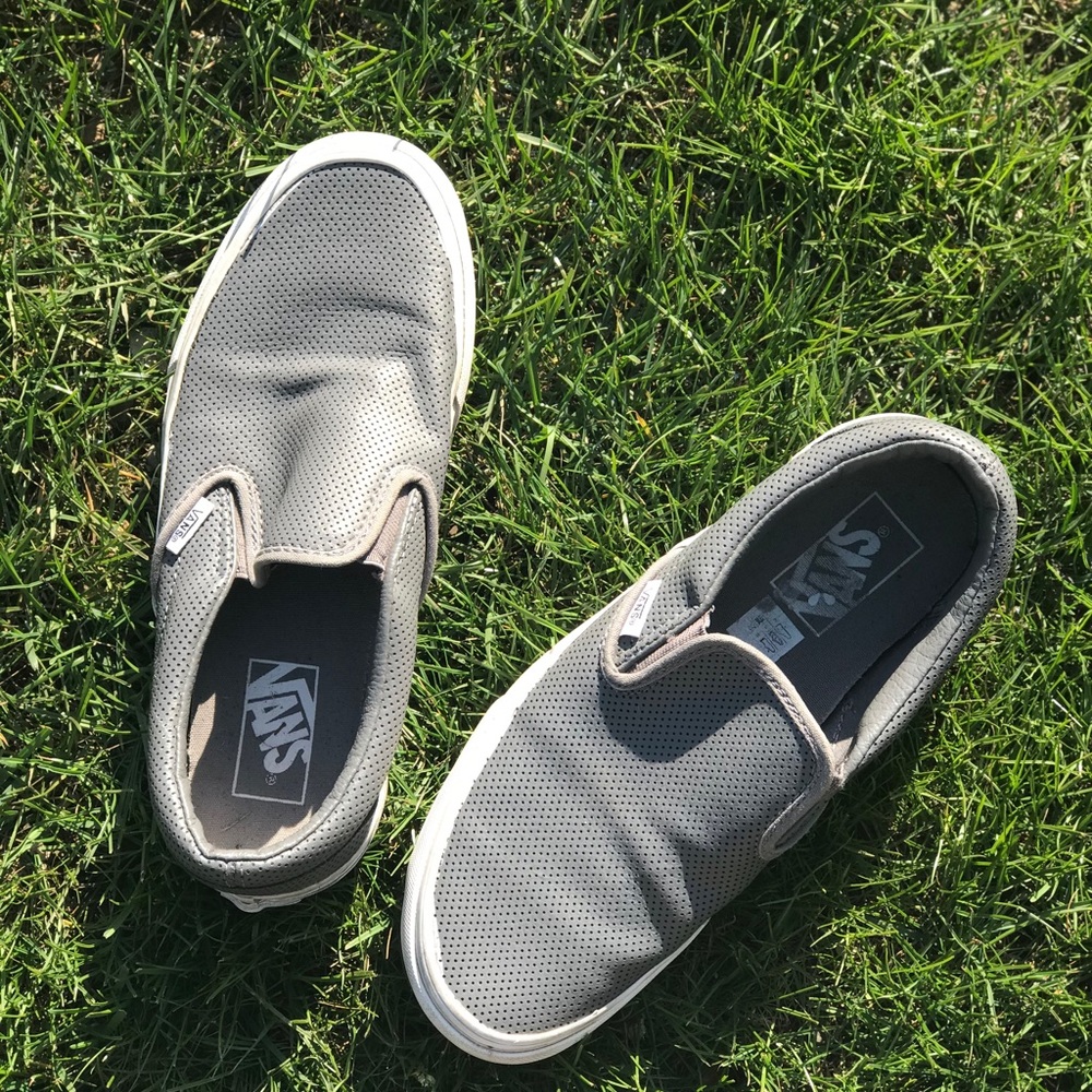grey vans